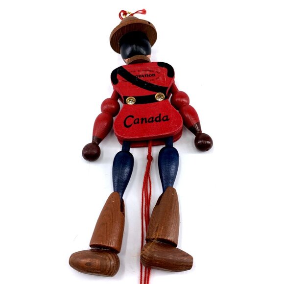 Wood Soldier Ornament Canada Pull Moveable Limbs 8" Vtg Hand Painted - Picture 6 of 7